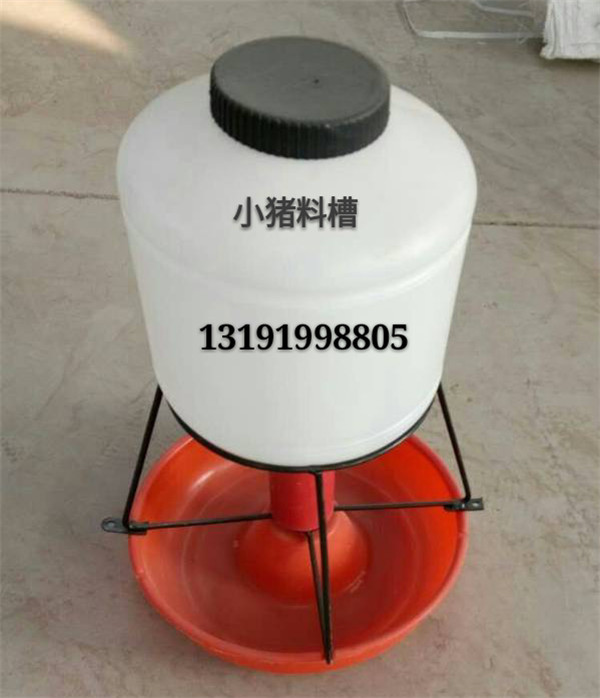 仔豬奶媽機(jī)