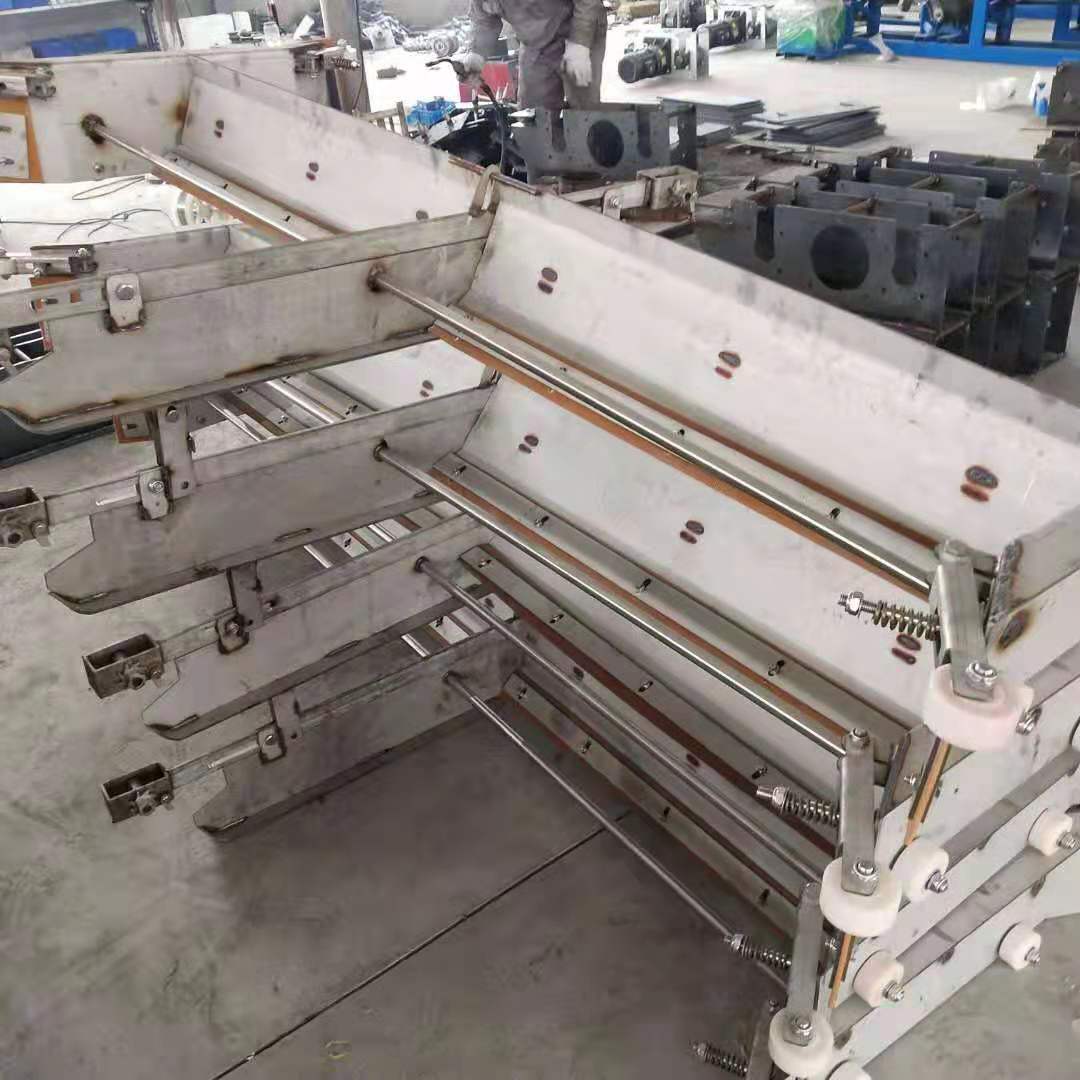 豬場刮糞機(jī)安裝