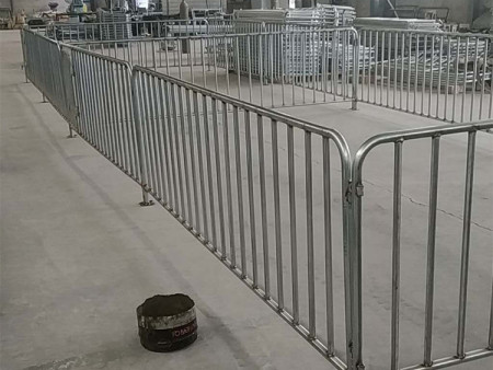 豬用育肥欄