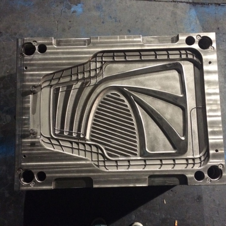  汽車腳墊模具廠家